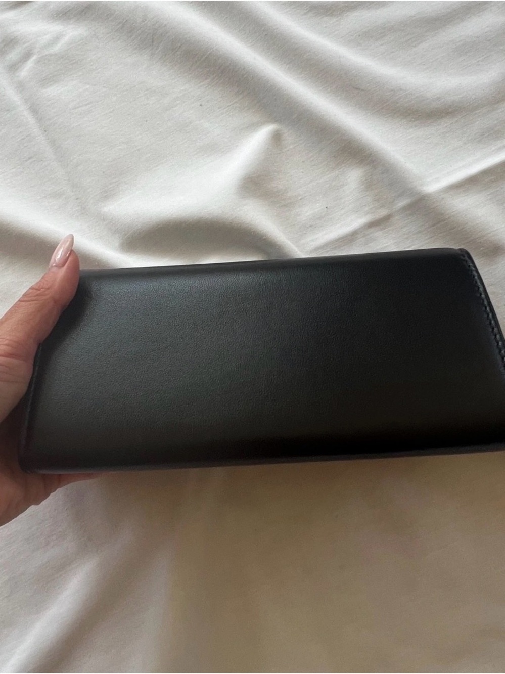 NIB Celine Triomphe Long Wallet in Shiny Calfskin with Gold Tone Hardware - Picture 5 of 10